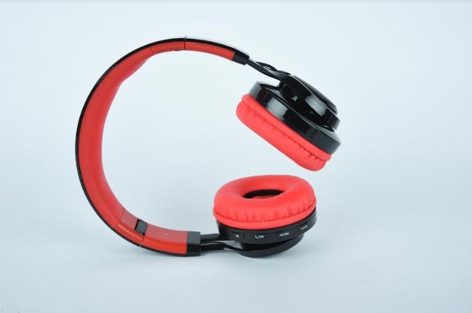 Toreto Xplosive Multi-Coloured LED Bluetooth Headsets announced at ₹1,999