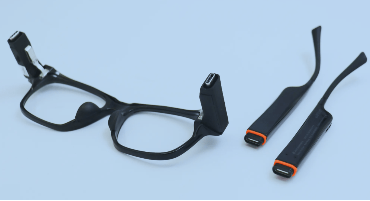 AirGo Vision Solos' Smart Glasses with AI Integration from ChatGPT, Gemini, and Claude